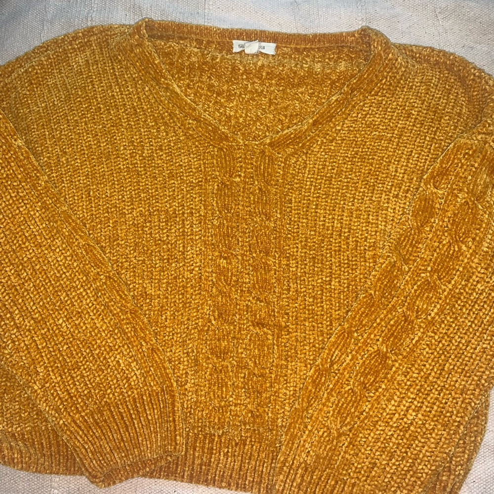 Cocovive Croptop Sweater
